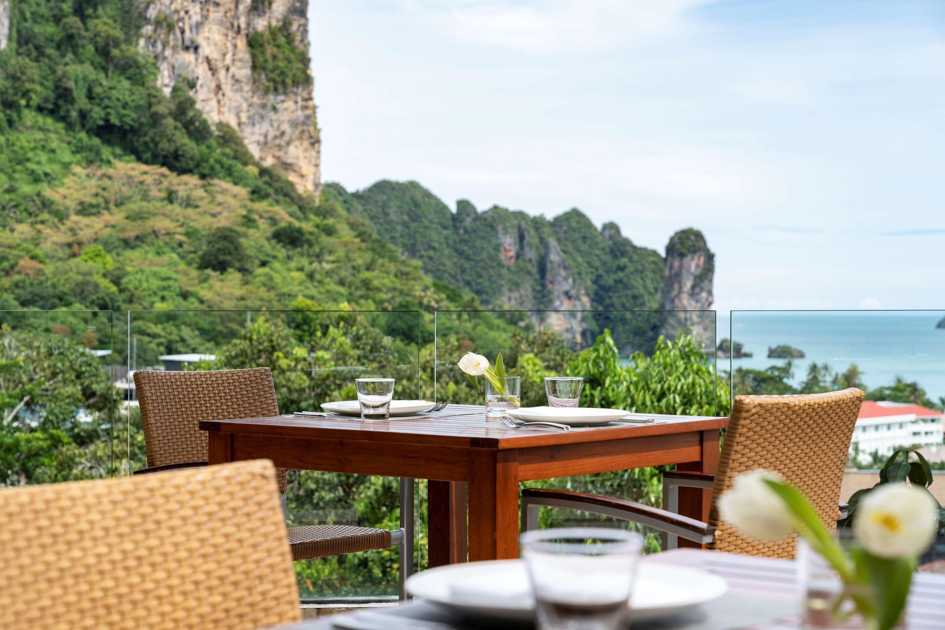 Avani Ao Nang Cliff Krabi Resort Zewnętrze zdjęcie